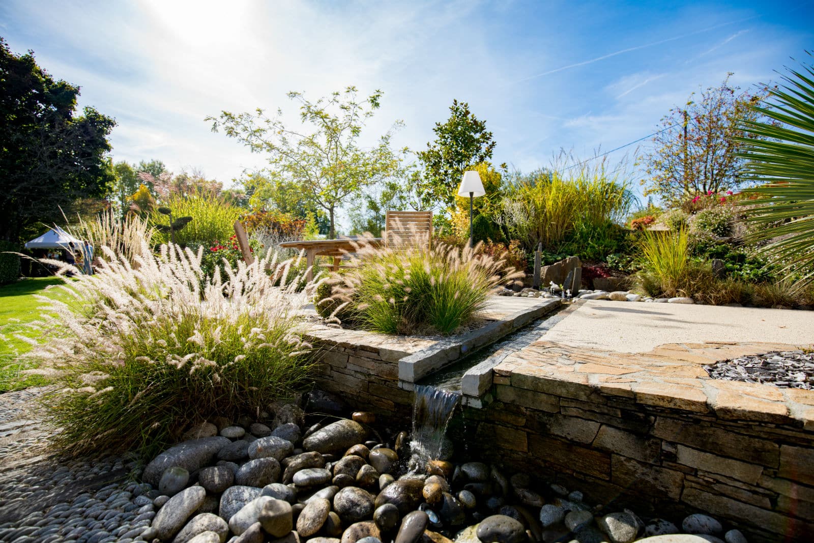 Piscine naturelle et bassin d'agrément  Rebeyrol : aménagement et  entretien des jardins : Rebeyrol : aménagement et entretien des jardins