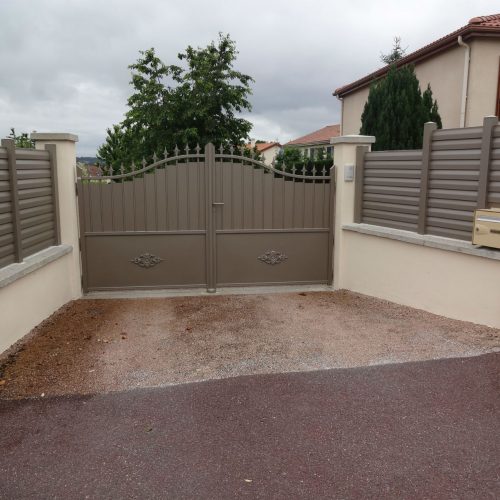 Portail en aluminium classique