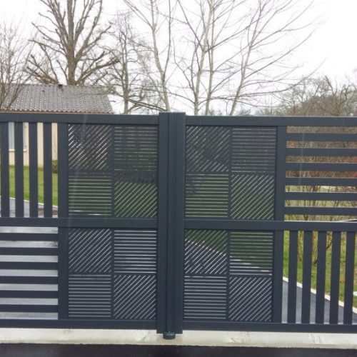 Portail en aluminium