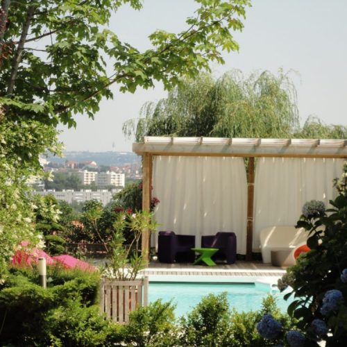 pergolas limoges, pergolas bois limoges, rebeyrol créateur de jardin, aménagement jardin limoges, jardin contemporain limoges