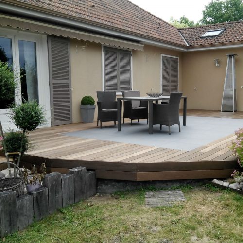 Terrasse en thermofrêne et Grés céram