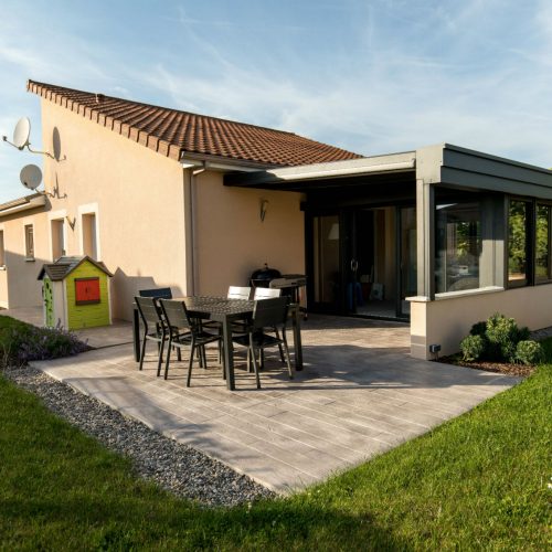 Terrasse en béton imprimé, imitation bois